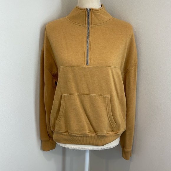 1/4 Zip Pullover Mustard in Color - Picture 1 of 4